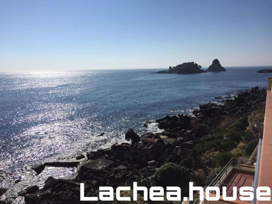 Lachea House appartamento sul mare dei Ciclopi Aci Castello Esterno foto