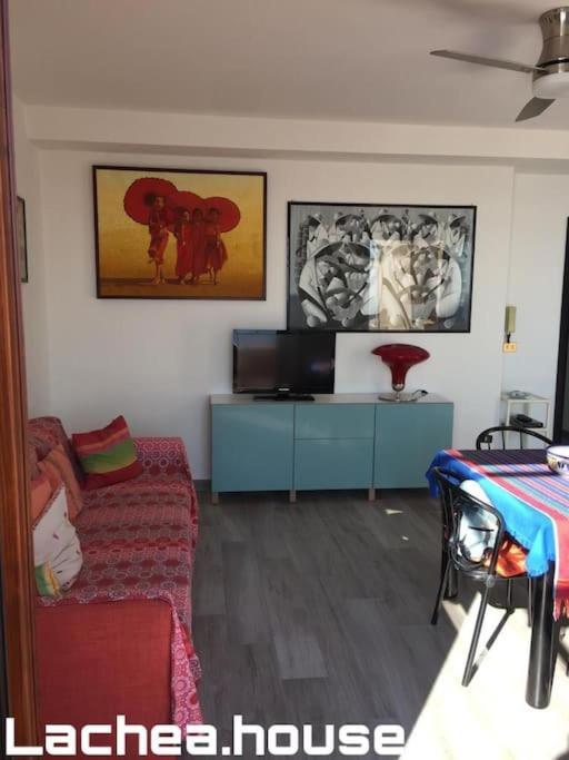 Lachea House appartamento sul mare dei Ciclopi Aci Castello Esterno foto