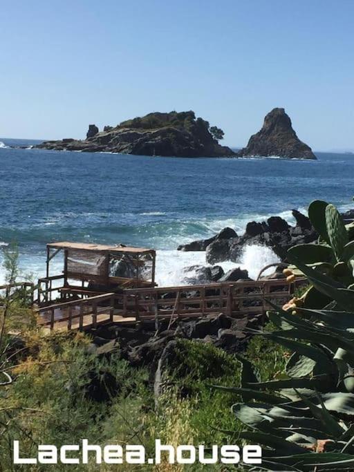 Lachea House appartamento sul mare dei Ciclopi Aci Castello Esterno foto